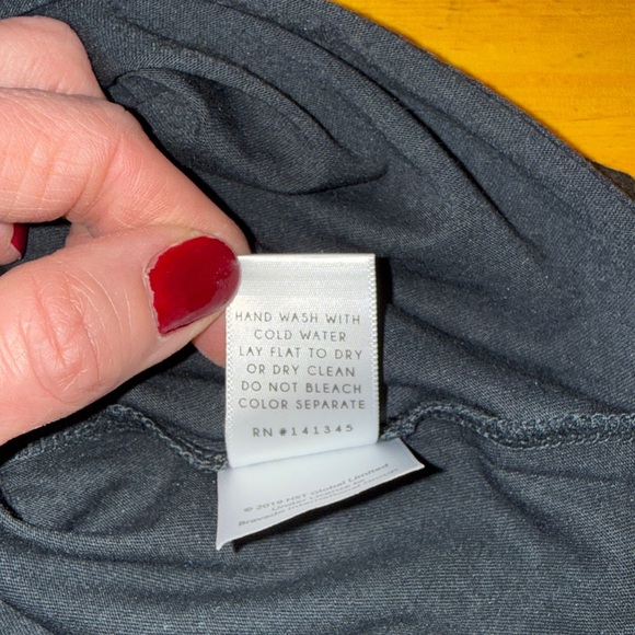 Daydreamer Elton John t-shirt. Size Small - Picture 6 of 9